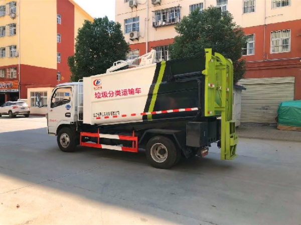 東風小多利卡國六後掛桶無泄漏壓縮垃圾車