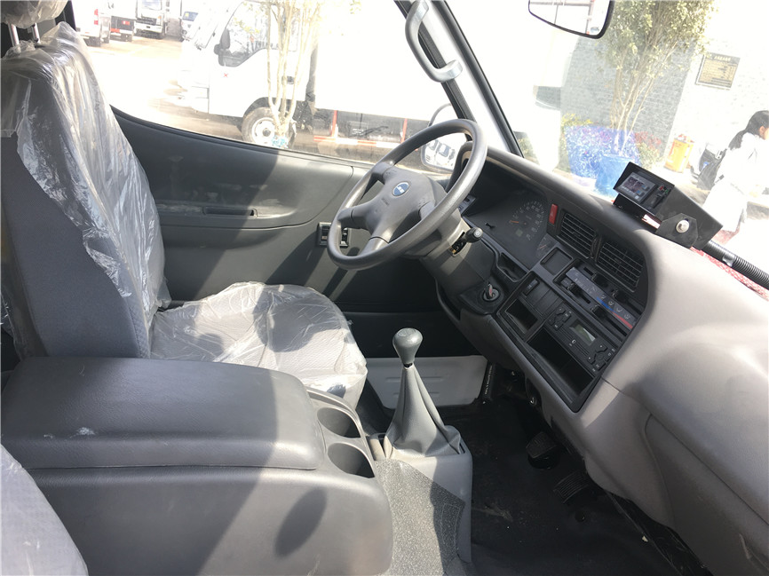金杯海獅麵包係列冷藏車