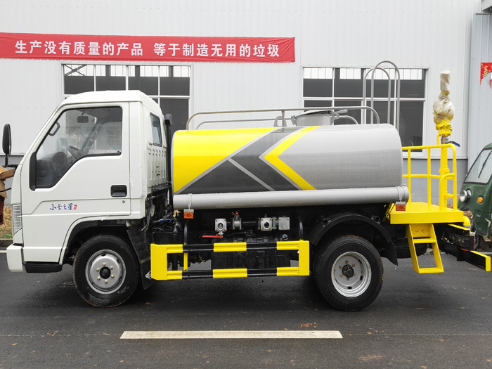 福田小卡之星藍牌2.7方灑水車
